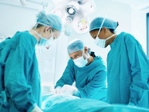 operating surgeons 
